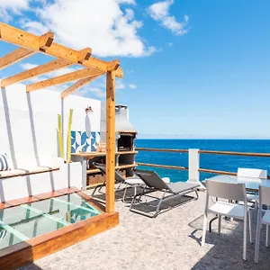 https://luminous-loft-apt-above-the-atlantic-ocean.in-canary-islands.com